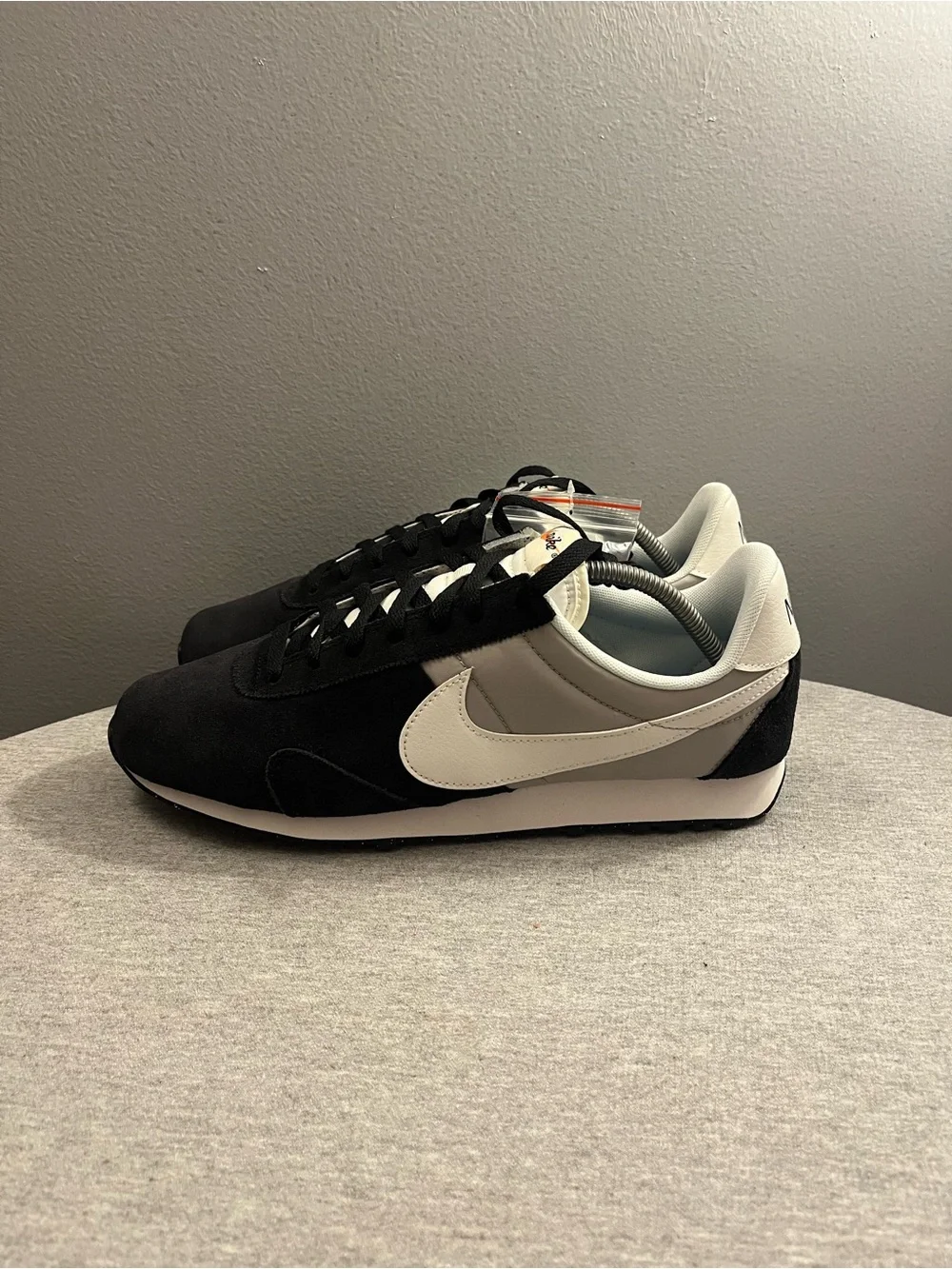 Nike Pre Montreal '17 Black Sail Pale Grey Men's Shoes Size 10.5 898031-001